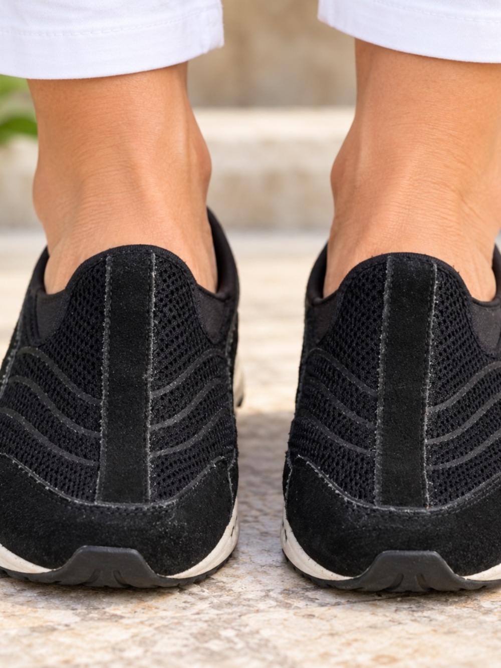 Easy Spirit TravelTime Women’s 8 M Black Slip On Walking Comfort Shoes